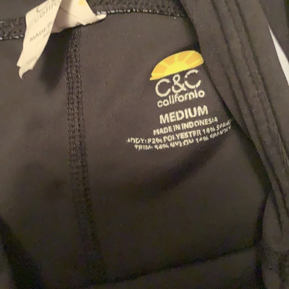 C & C Capri Workout/Yoga Pants - Picture 5 of 7